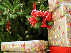 Christmas tree and presents